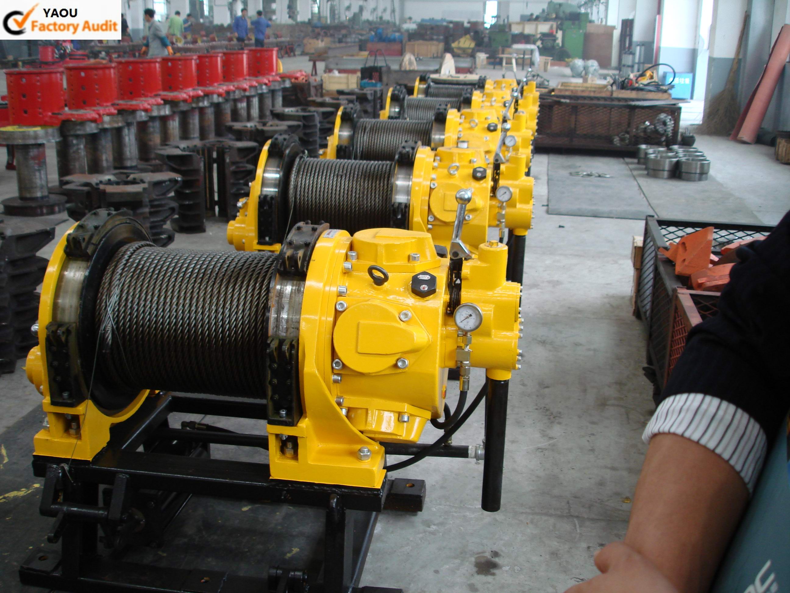 Winch (161) Winch (161)