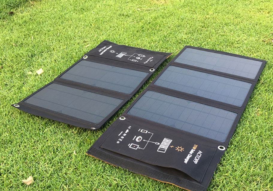 Portable solar folding charging bag