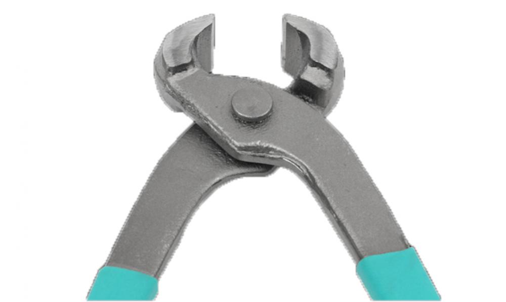 Nutcracker Used for nail pulling